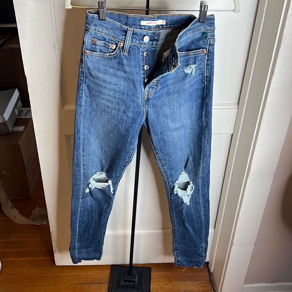 LEVI’S Wedgie Skinny Button Fly Raw Hem jeans Size 25 - Picture 7 of 7